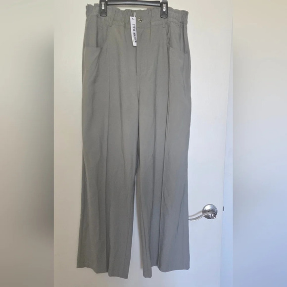 Steve Madden Paperbag Waist Wide Leg Utility Pants - Picture 4 of 9
